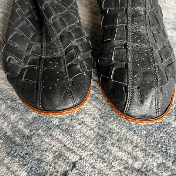 Rieker Womens Sina Slingback Woven Sandals Size 40/ 9.5Black Leather Closed Toe - Picture 3 of 11